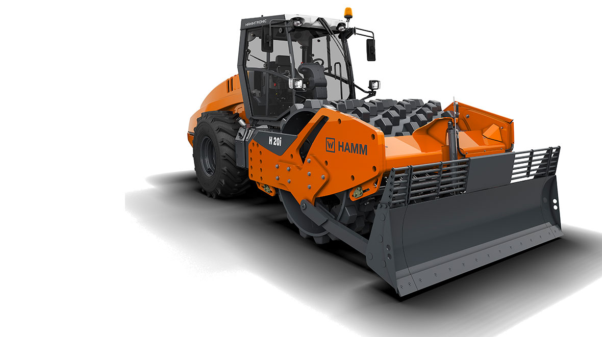 HAMM now offers two options for a new dozer blade for H 11i – H 20i compactors. Their size and specifications are adapted to the respective models.
