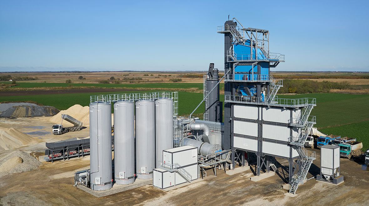 Transportable Asphaltmischanlage vom Typ TBA.