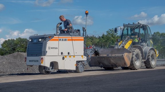 W 35 XRi | Photo | 0009 HI