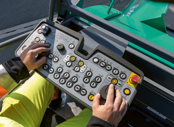 VOEGELE|13736|172574