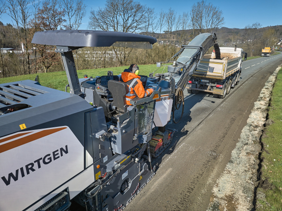 W150Fi | Application Sample | Lüdenscheid | Germany | Loading