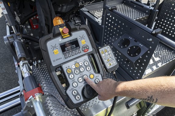 VR 500-3 Screed operator's console HI | Photo | 0001