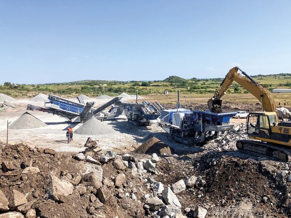 EVO2 plant train granite Tanzania | Photo | 0006