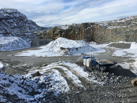 MC 120 PRO in snowed quarry in Norway