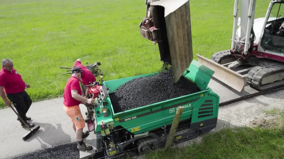 MINI 500 Jobsite Mix | Video | EN-GB