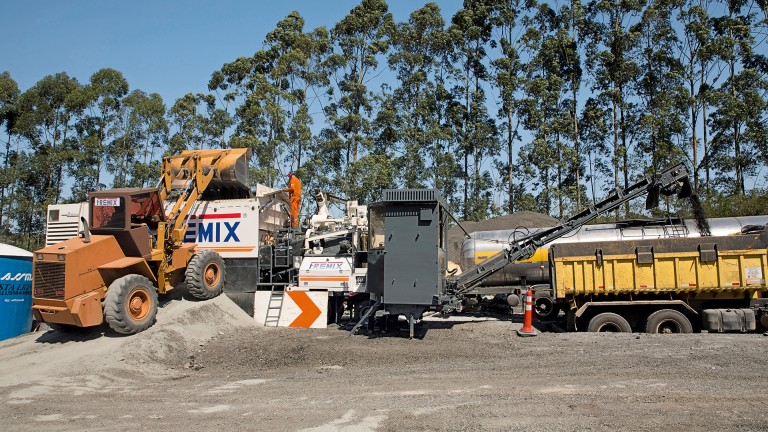 Wirtgen Group technologies take Brazil by storm – Ayrton Senna Highway rehabilitated with cold recycling