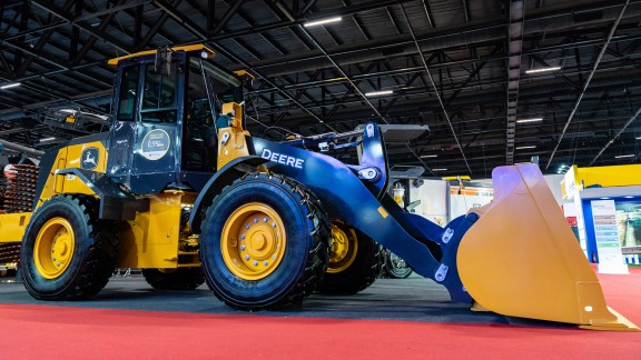 Photo of the 444 G-Tier wheel loader