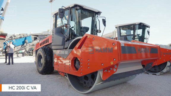 Orange Hamm HC 200i C VA roller at the Conexpo booth in 2026 