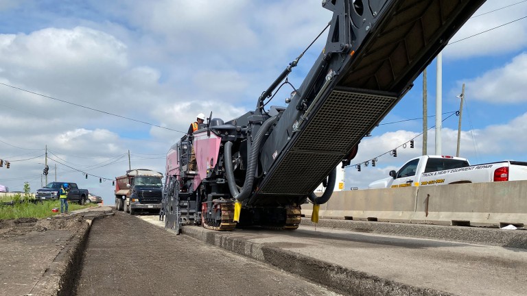 W 220 Fi Mills Road Surface 46 cm Deep