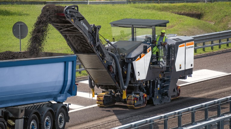 The W 210 XF – innovative technology for maximum milling performance