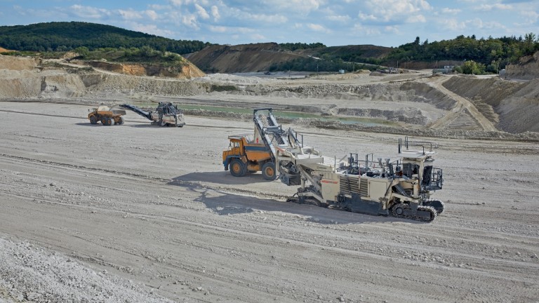 Wirtgen Surface Miners – Limestone mining without drilling and blasting in Ukraine