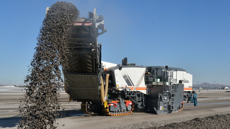 A dynamic duo: Two Wirtgen W 250i machines rehabilitate a runway in Nevada