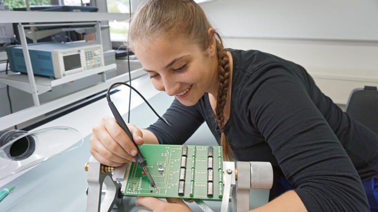 Vocational training for qualification as an Electronics Technician / Equipment and Systems (m/f/d) at WIRTGEN