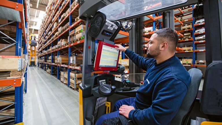 Vocational training as a Warehouse Logistics Specialist (m/f/d) at WIRTGEN