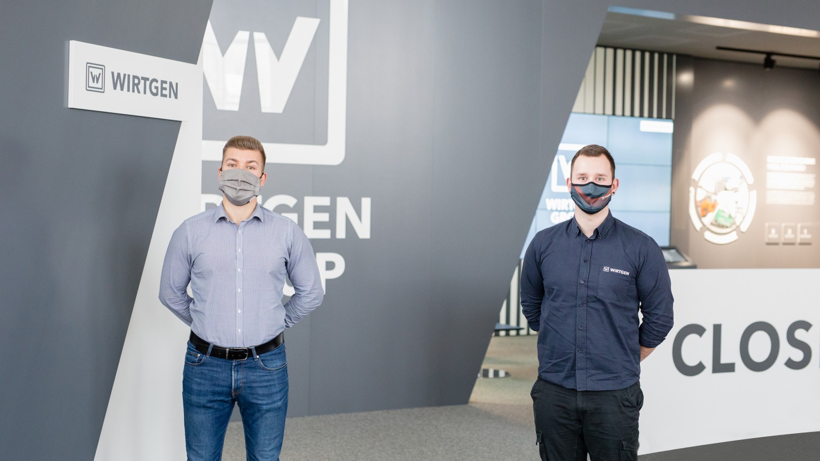 Zwei Auszubildende der WIRTGEN GmbH konnten sich 2020 über die Gesamtabschlussnote 