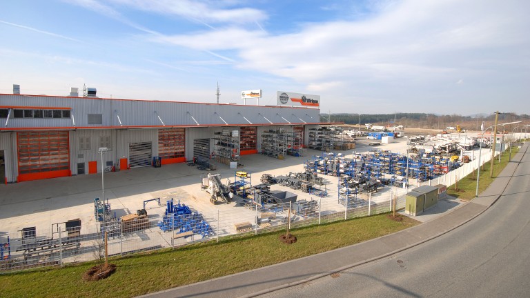 Even More Possibilities | 2000-2009 | Company history | Wirtgen GmbH