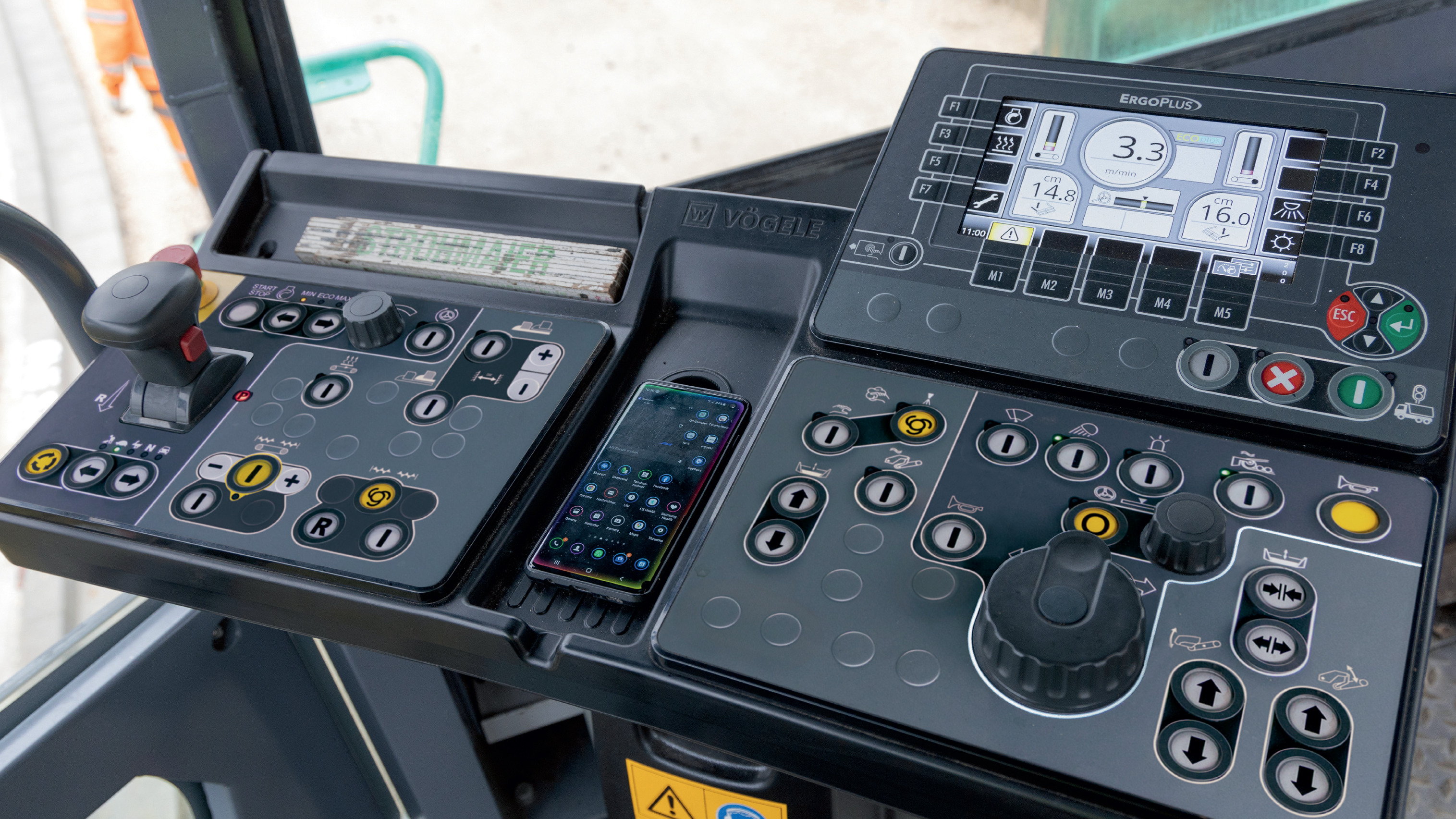 The picture shows the standard operator's console