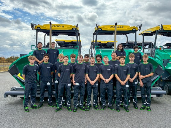 2026 vocational training begins: 19 young people start their careers at Joseph Vögele AG