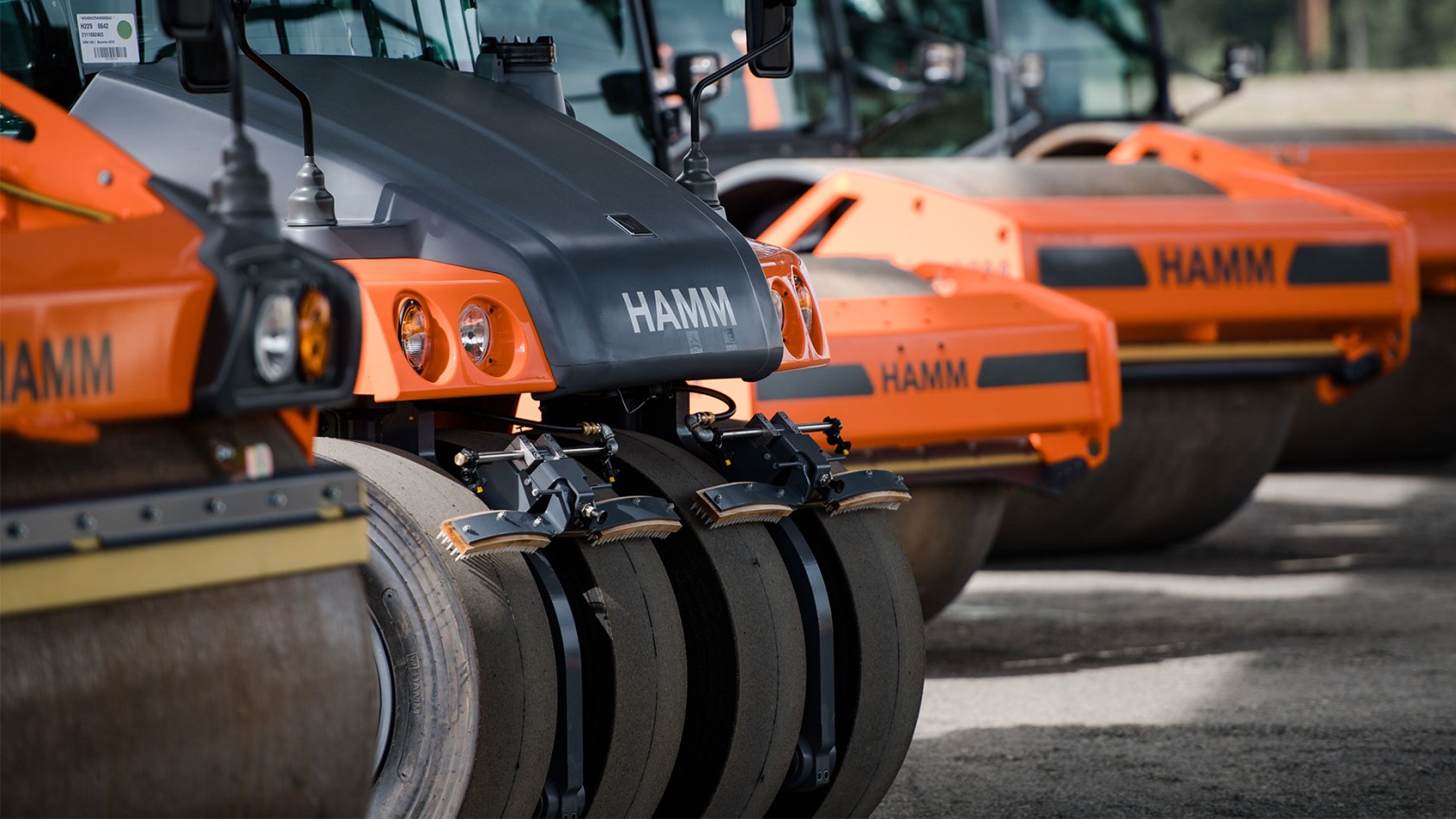 The Hamm AG is a company of the WIRTGEN GROUP. Manufacturer of single drum rollers, soil compactors and tandem rollers for earthmoving, soil, asphalt and road construction.