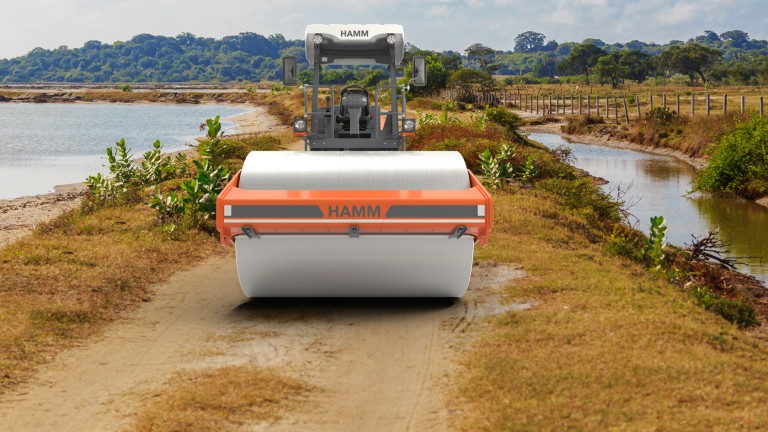 The new HC 100 soil compactor for the Indian market
