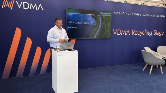Application expert Frank Lebender during his presentation