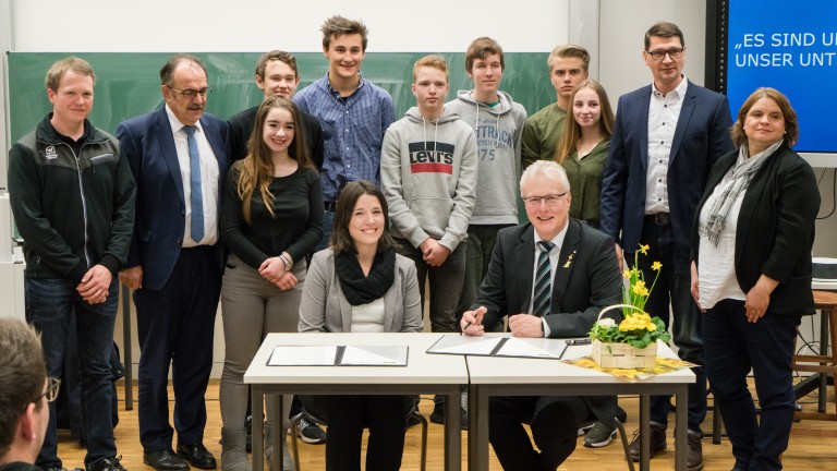 BENNINGHOVEN – School Collaboration – Schweich