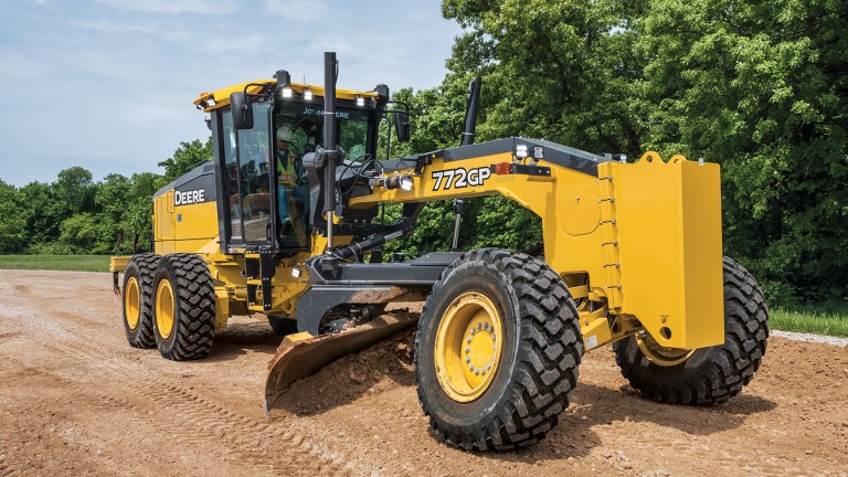 John Deere Showcases Full Suite of Motor Grader Automation Technology at bauma 2022