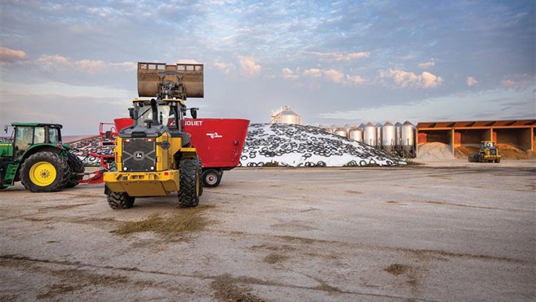 John Deere Advances Jobsite Safety Technology with SmartDetect™ Assist