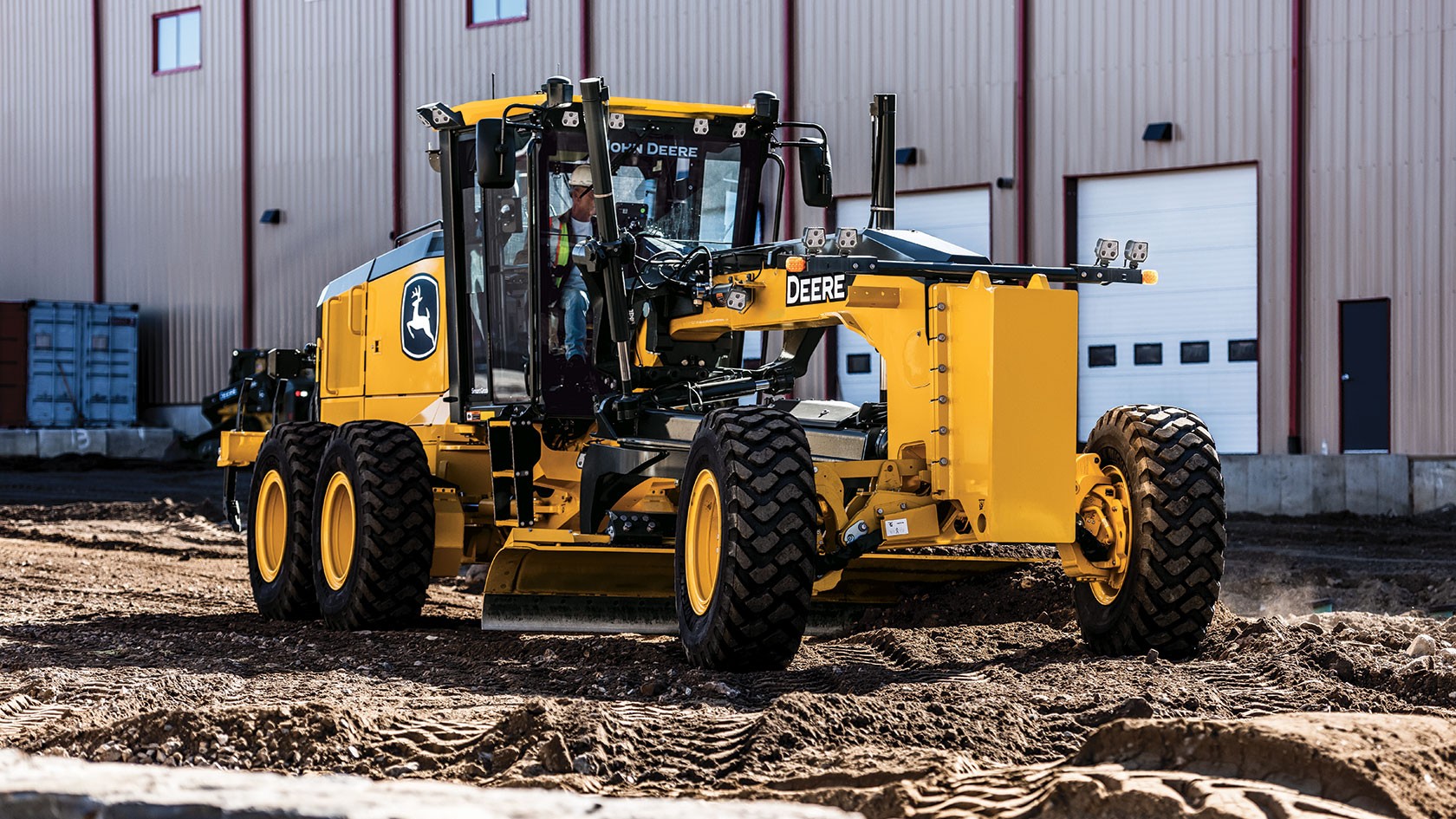 John Deere Motor Grader P-Tier with Next Generation SmartGrade™ Technology