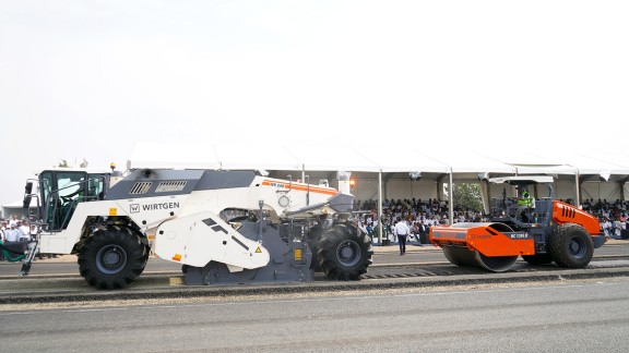 Audience watching the machine demontrations