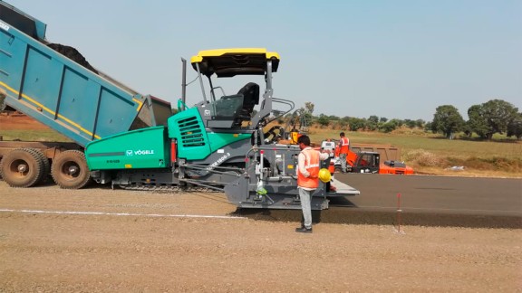 Wirtgen Group machines work with great performance on the new Samruddhi Expressway.