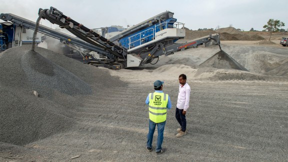 Wirtgen Group machines work with great performance on the new Samruddhi Expressway.