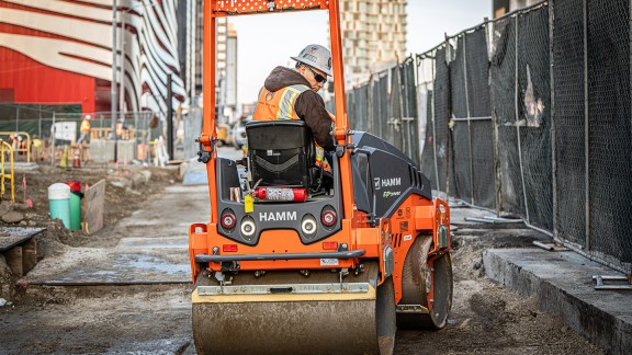 Rear view of the tandem roller