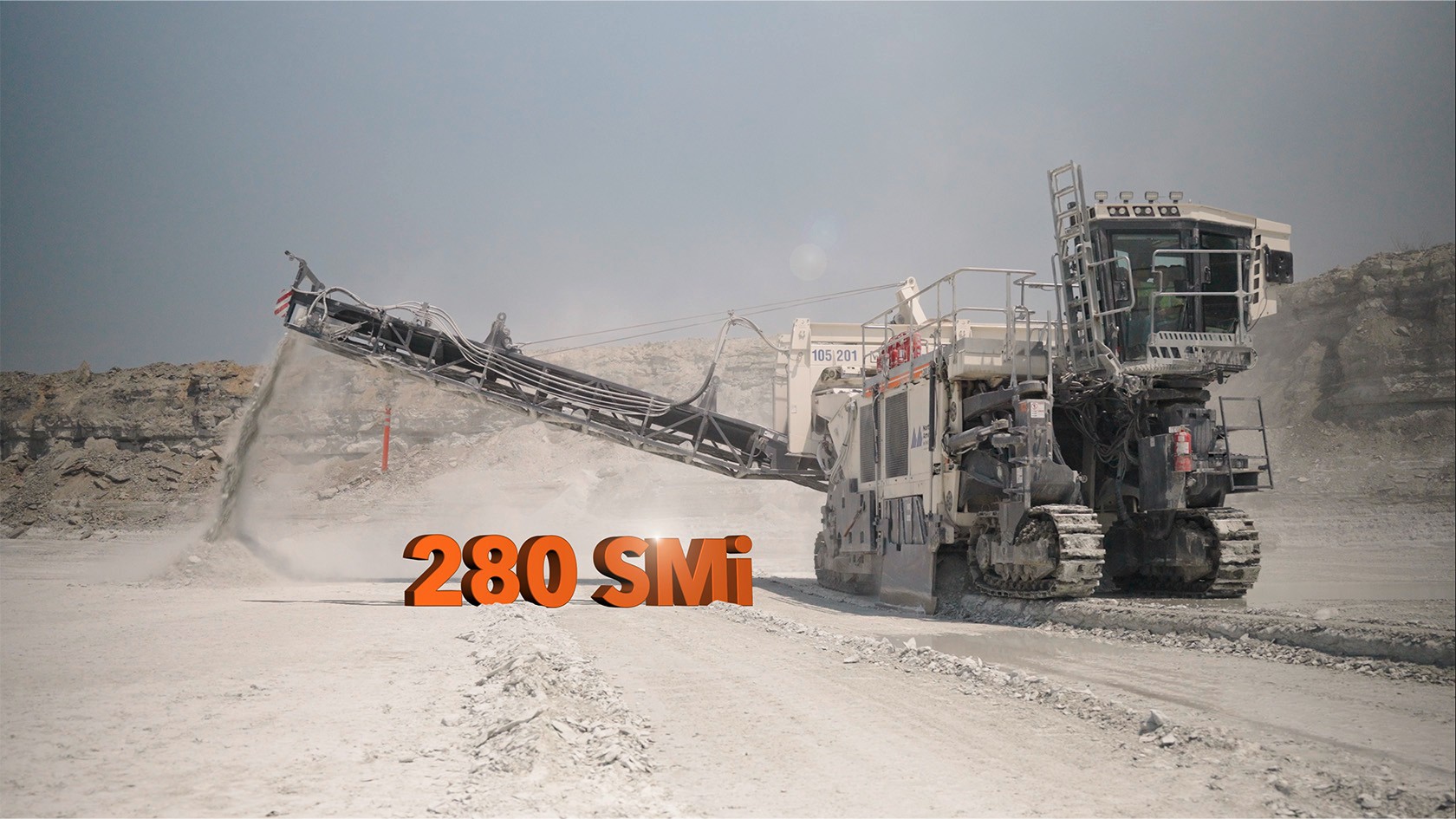 A Wirtgen Surface Miner 280 SM(i) extracts limestone in a quarry