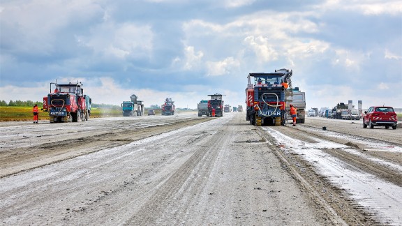 Concrete removal by cold milling at Leipzig/Halle Airport
