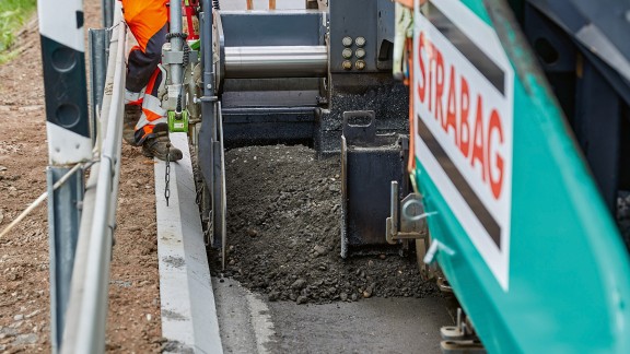 Paving with the recycling mix