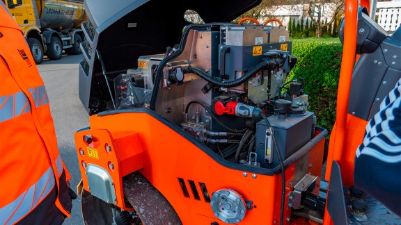 Integrated rapid charger on the HD 12e VT