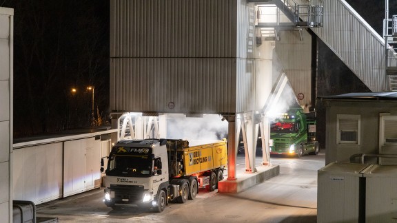 WITOS Paving Plus transmitted the calculated number of trucks to the mixing plant.