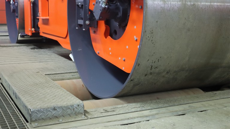 Smooth drum in technical testing