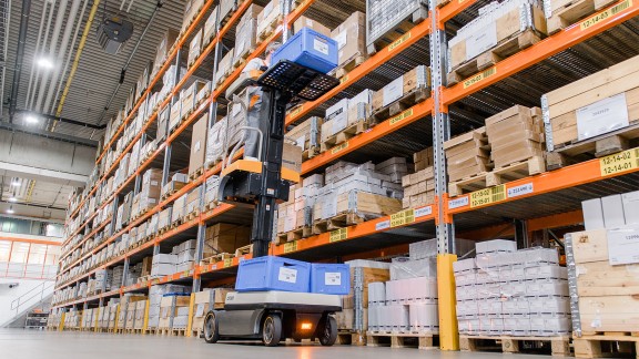 Pallet bays in the logistics center