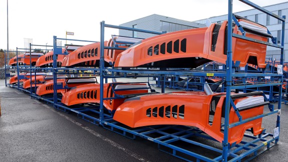 Transport racks for the supply of components