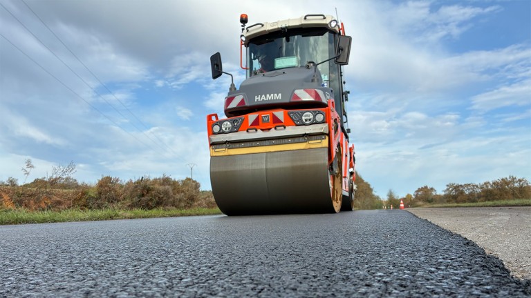 Asphalt surface course renovation by COLAS using Smart Compact Pro