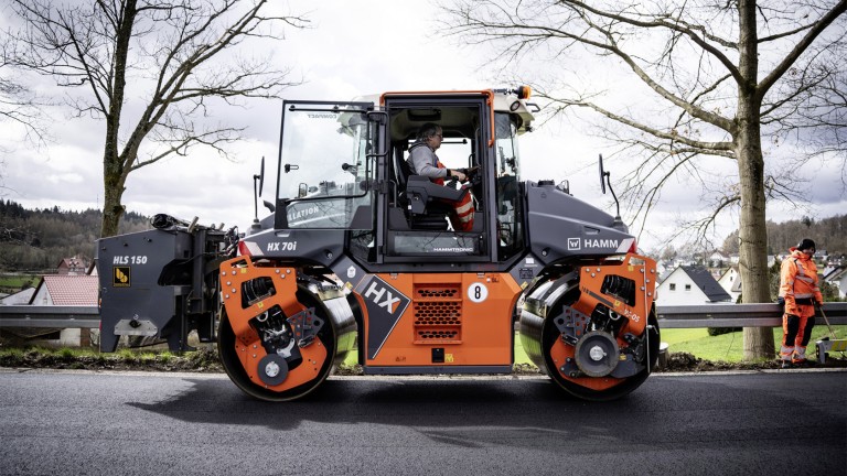 Side view of an HX series roller.