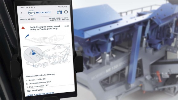 If a malfunction occurs, SPECTIVE CONNECT displays the affected components on the impact crusher MOBIREX MR EVO2 and offers support for troubleshooting.