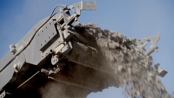 MC 110i EVO2 belt conveyor, in action on Big Island, Hawaii