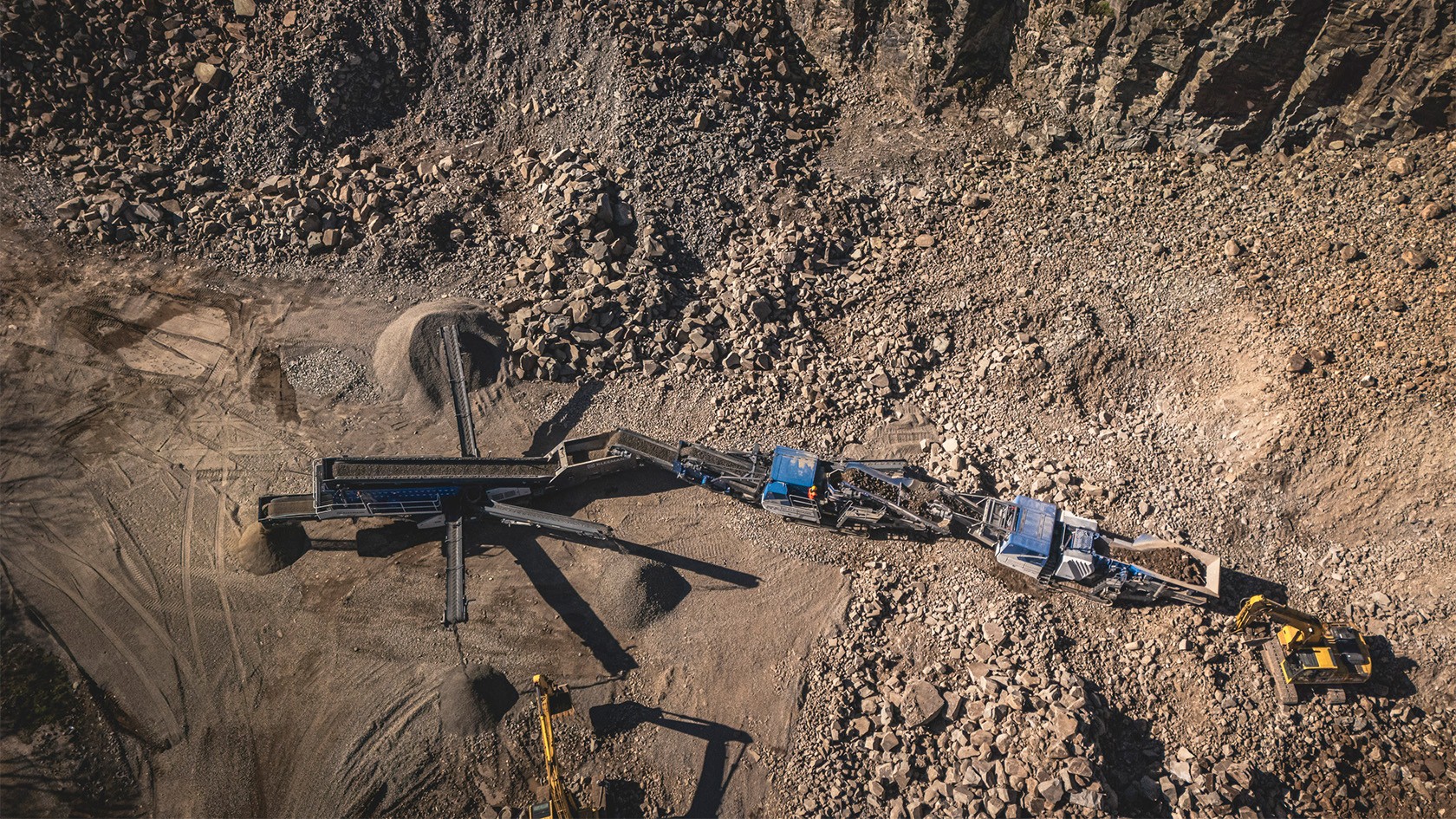 Aerial view of a plant train consisting of three Kleemann plants.