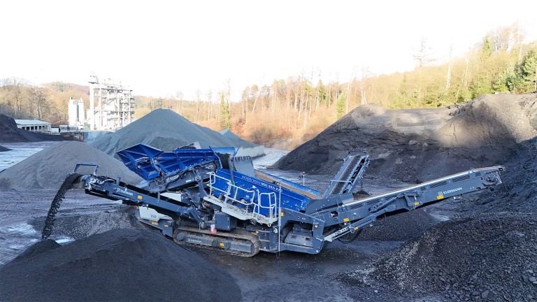 Scalping screen in asphalt processing