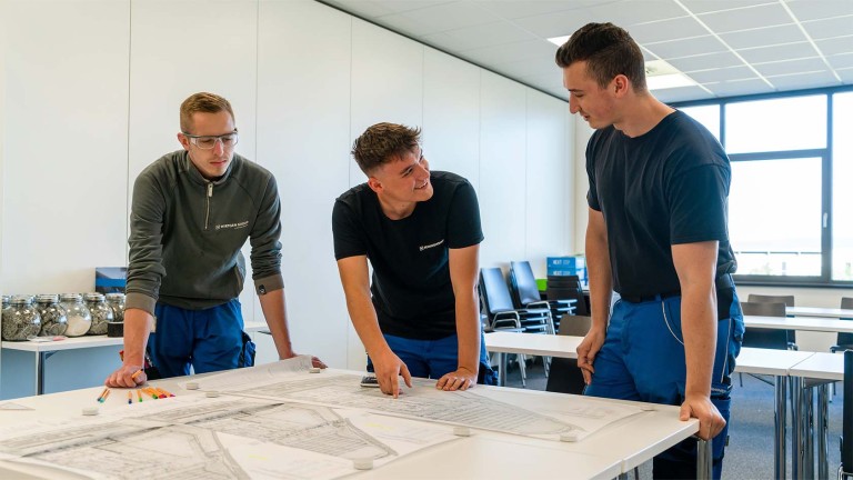 Apprentices receive Energy Scouts award