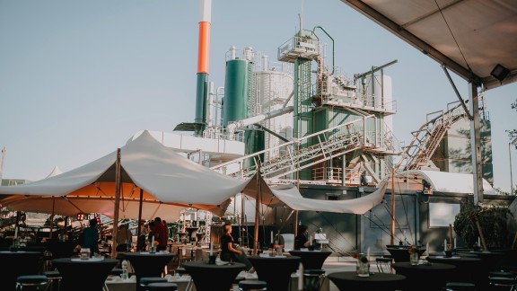Grand opening celebrations in front of the Benninghoven plant