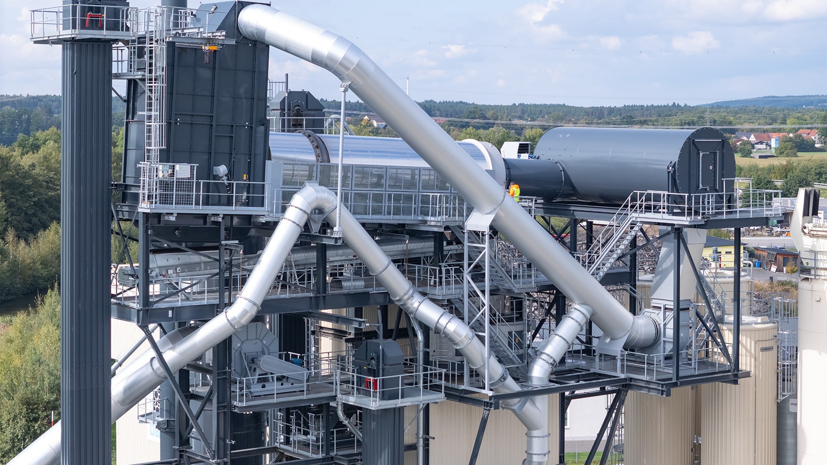 Hot gas generator 